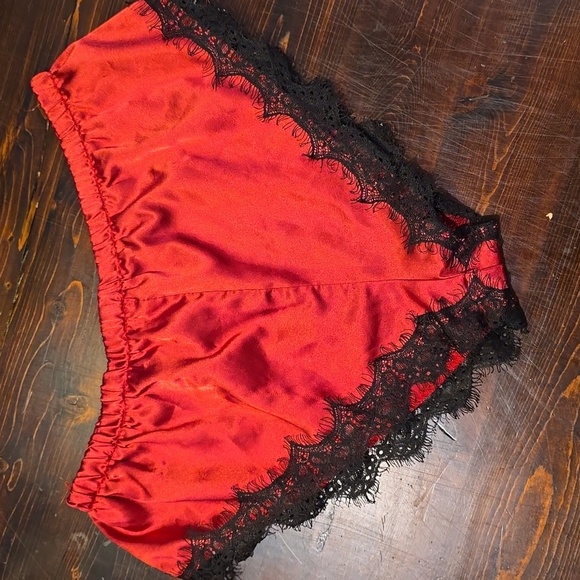 SHEIN Red and Floral Booty Shorts Set - Picture 2 of 5